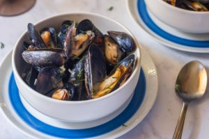 Steamed mussels