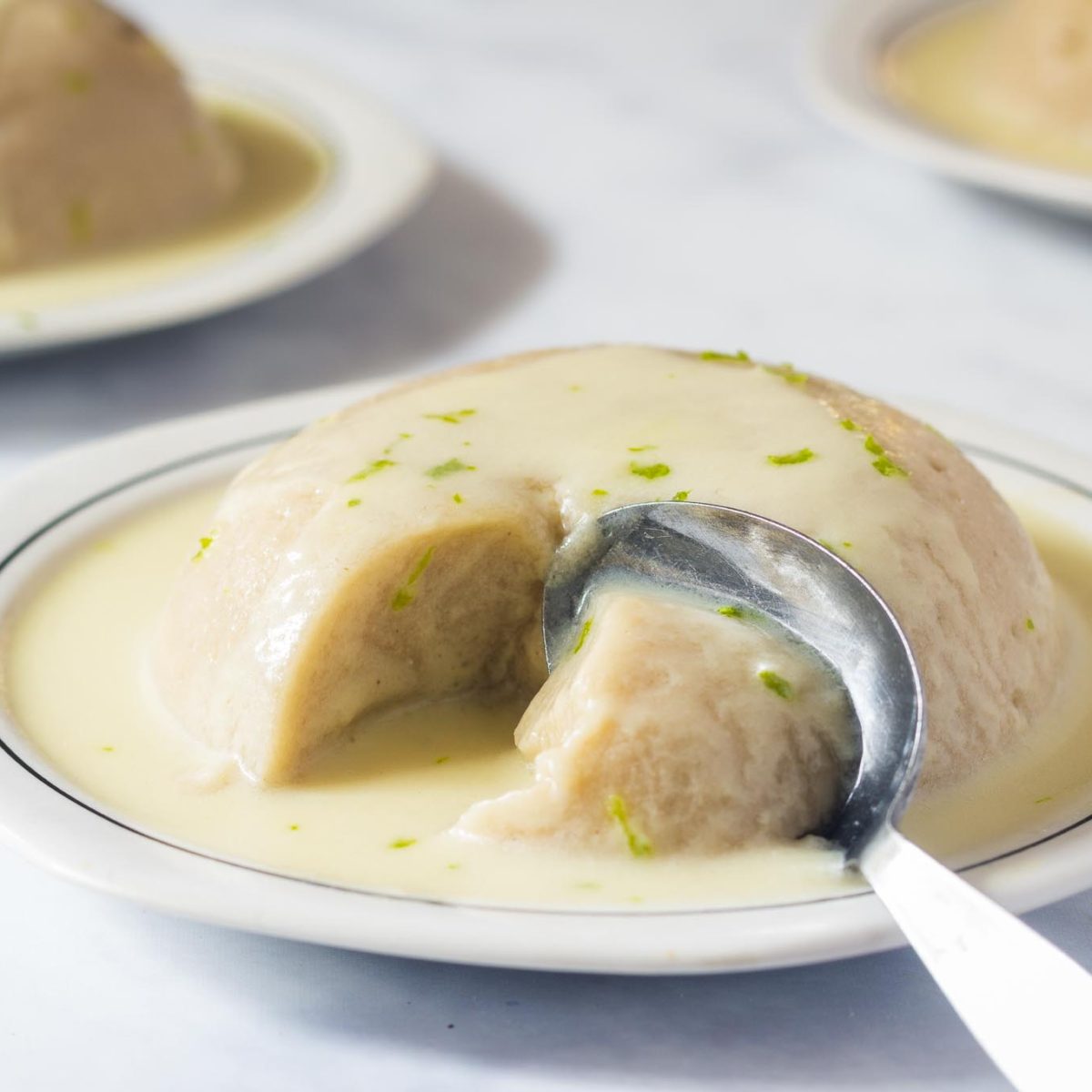 Banana Jelly with Coconut Sauce ('Bananenpudding mit Kokossoße')