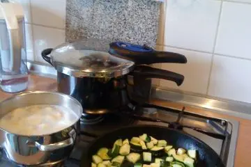 Pressure Cooker