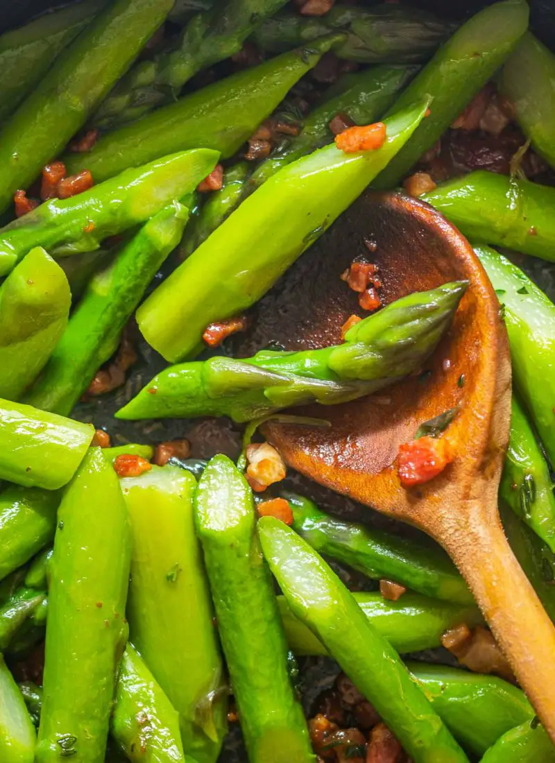 Stir-fried asparagus