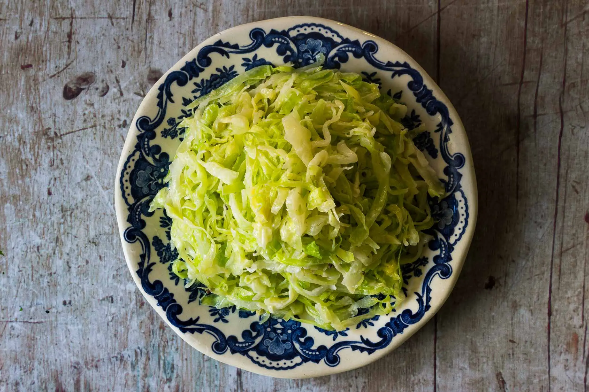 Cabbage salad with cream