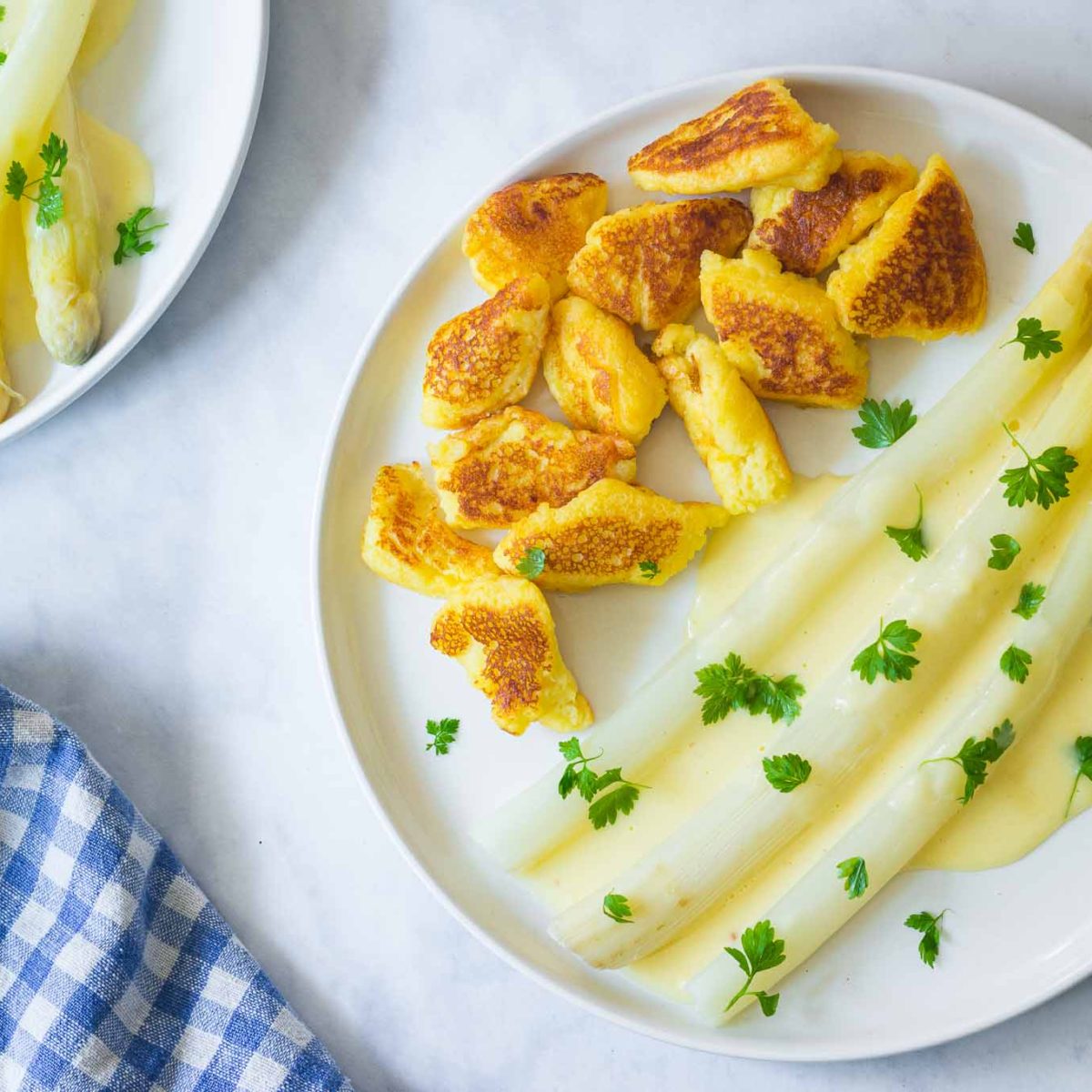 White Asparagus with Cream Sauce ('Spargel mit heller Soße')