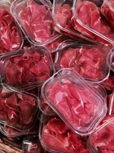Rotten meat - A common food fraud