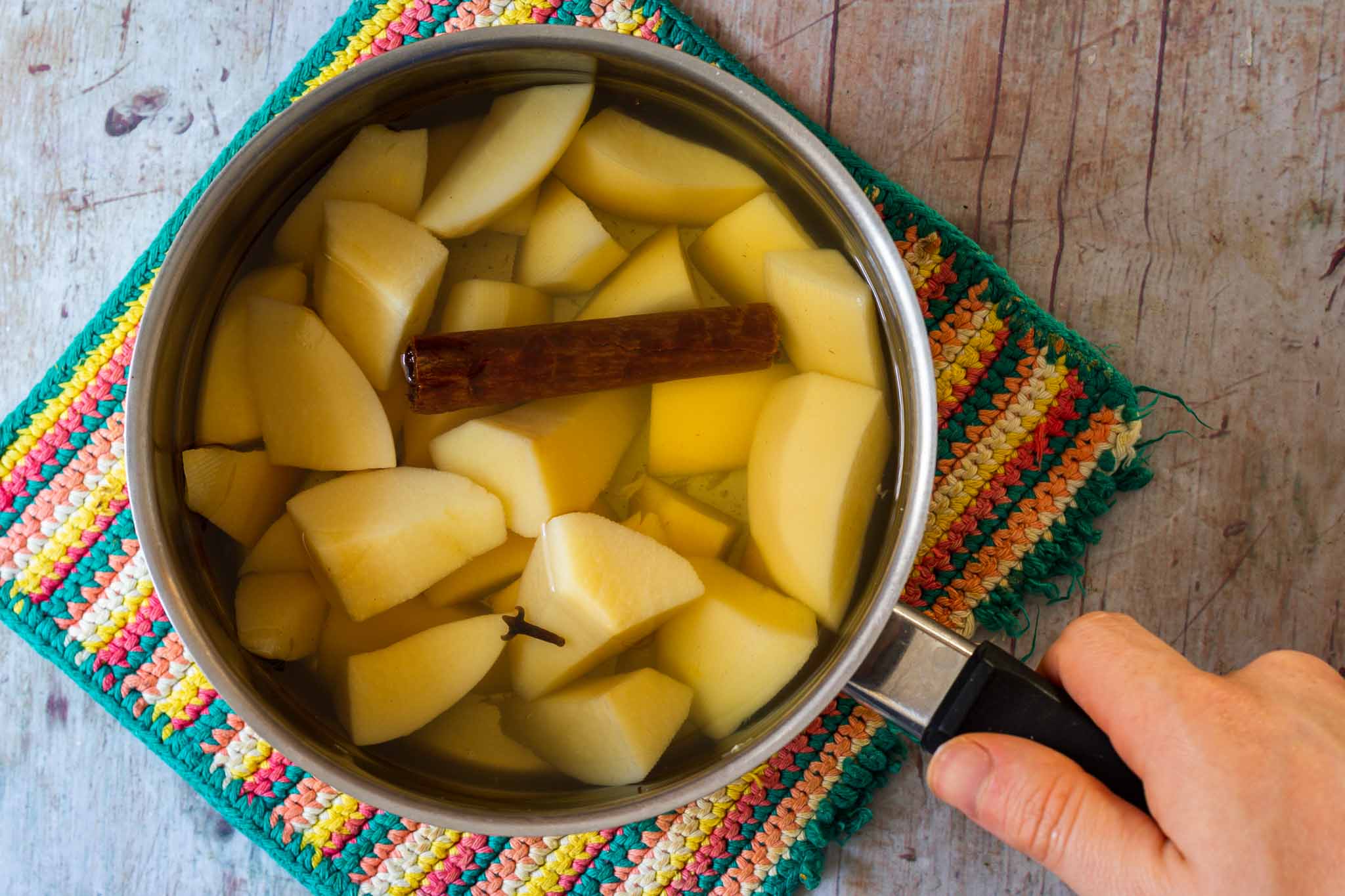 Quince compote