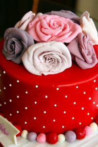 Cake with fondant