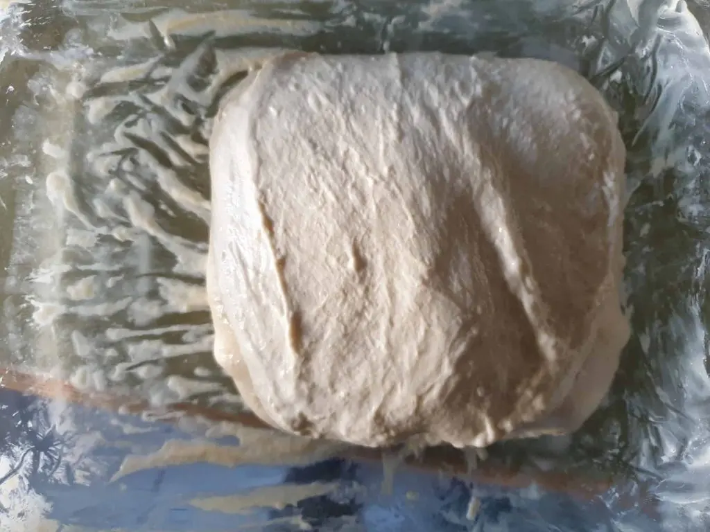 Dough strengthening during bulk fermentation