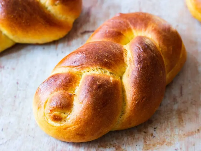 Gewürzzopf Brötchen (Spiced Braided Bread Rolls)