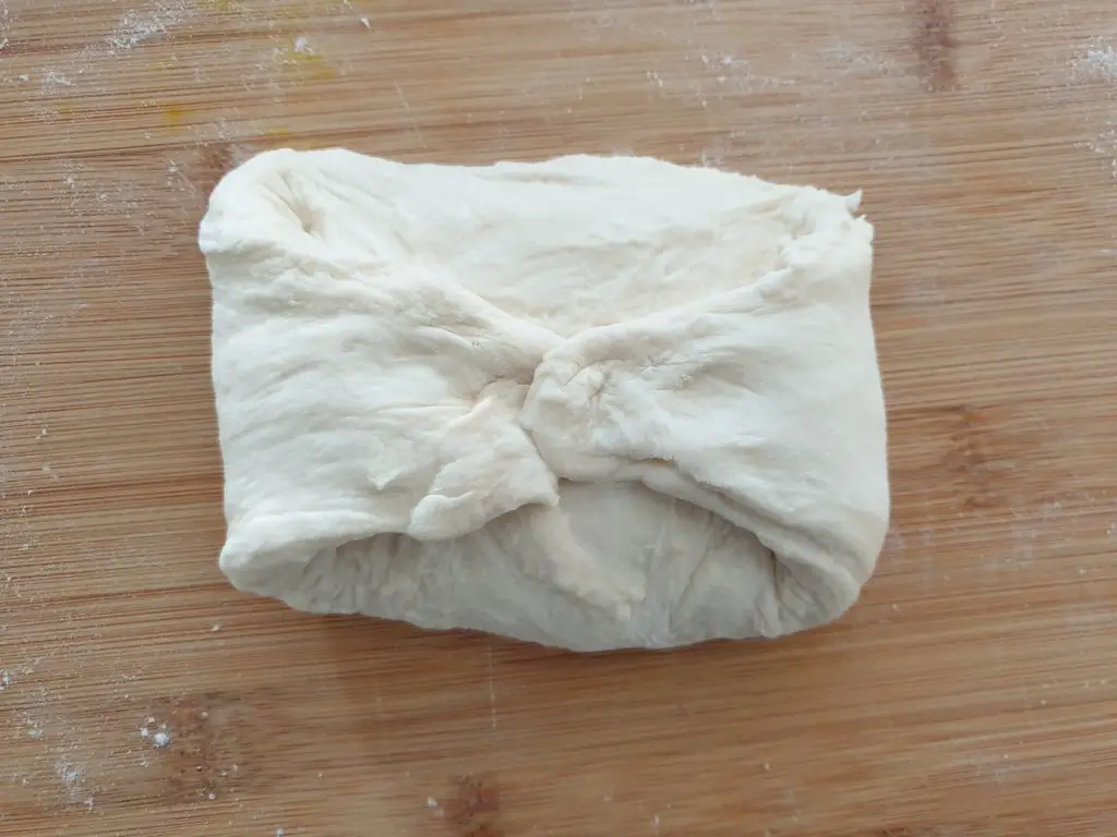 Folding the dough inwards