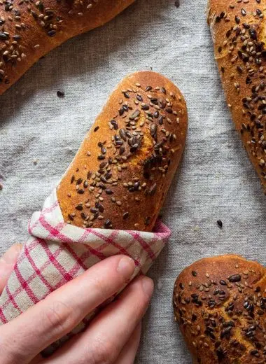 Spelt and Emmer Breadsticks (Dinkel-Emmer-Seelen')