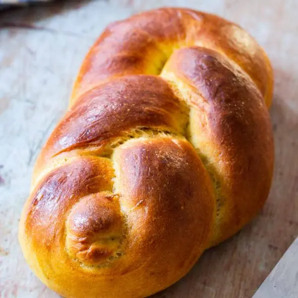 Gewürzzopf Brötchen (Spiced Braided Bread Rolls)